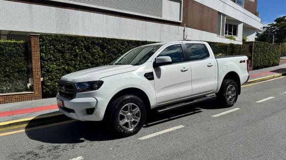 FORD RANGER 2.2 XLS 4X4 CD 16V DIESEL 4P AUTOMÁTICO
